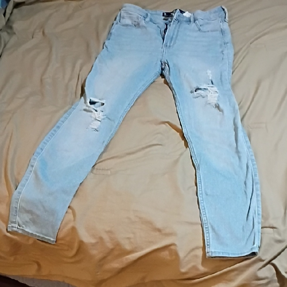 Hollister Women's Light Blue Ripped Skinny Jeans Ultra High-Rise